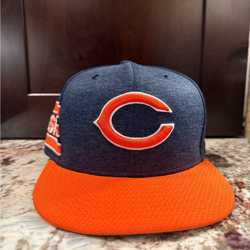 *NEVER WORN WITHOUT TAGS* Chicago Bears 2015 Size 7.5 Draft Cap
